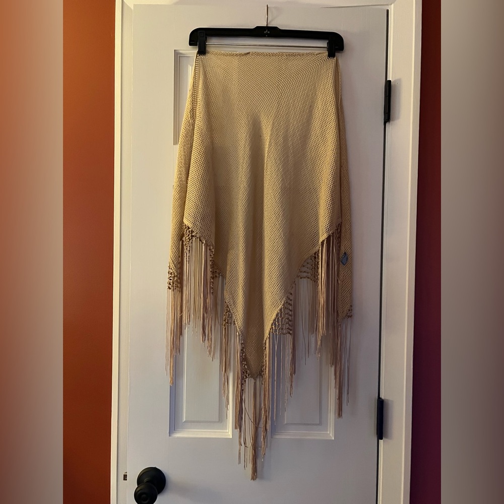 VINTAGE NINE WEST CROCHET COTTON TRIANGLE SCARF NWT